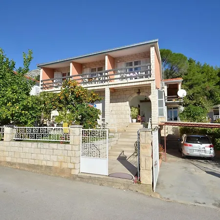 Laidback - Comfort One Bedroom With Balcony And Sea View Orange