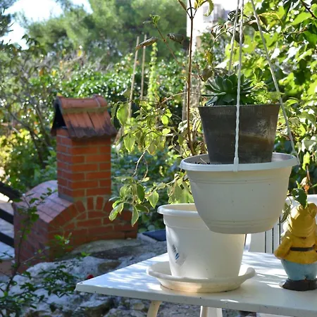 Laidback - Comfort One Bedroom With Balcony And Sea View Orange Orebić