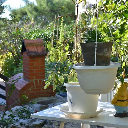 Laidback - Comfort One Bedroom With Balcony And Sea View Orebić