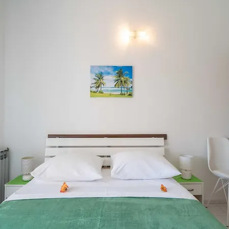 Laidback - Comfort One Bedroom With Balcony And Sea View Orange Apartment *